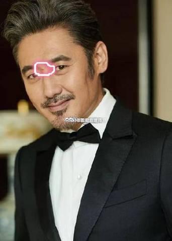 山根有痣的男人