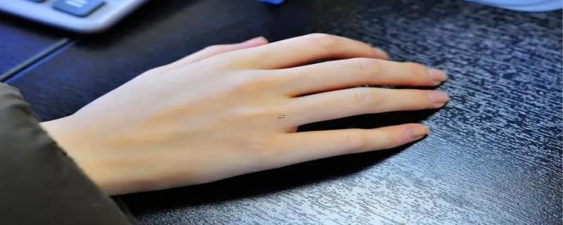 女生手小