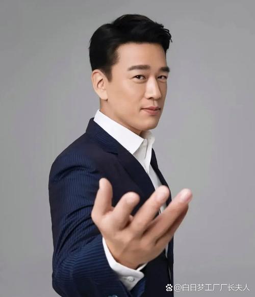 臉型方正的男人面相