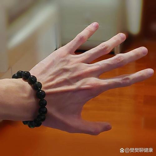 手相有青筋是怎么回事