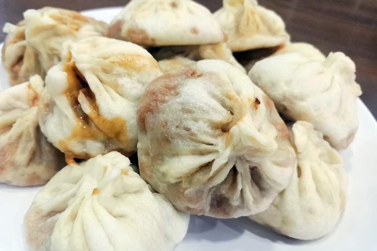 夢見吃肉包子