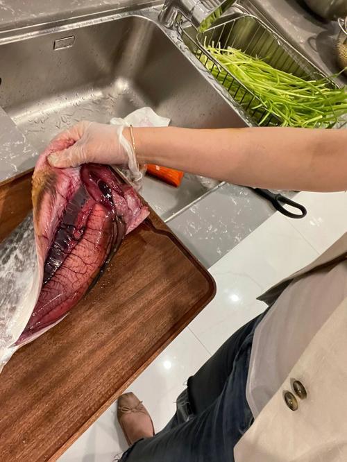 夢(mèng)到殺魚
