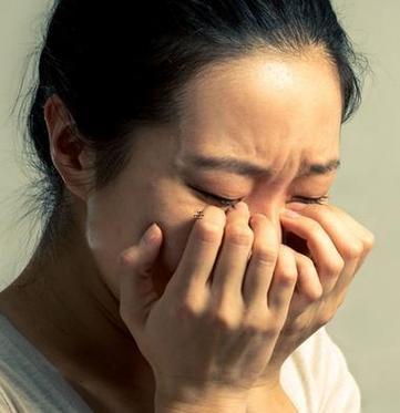 嗯"周公解夢自己哭"