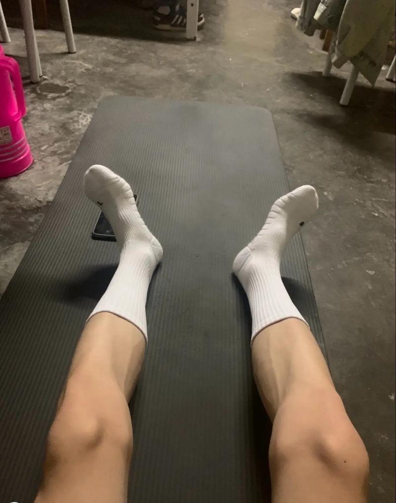 男人的腳