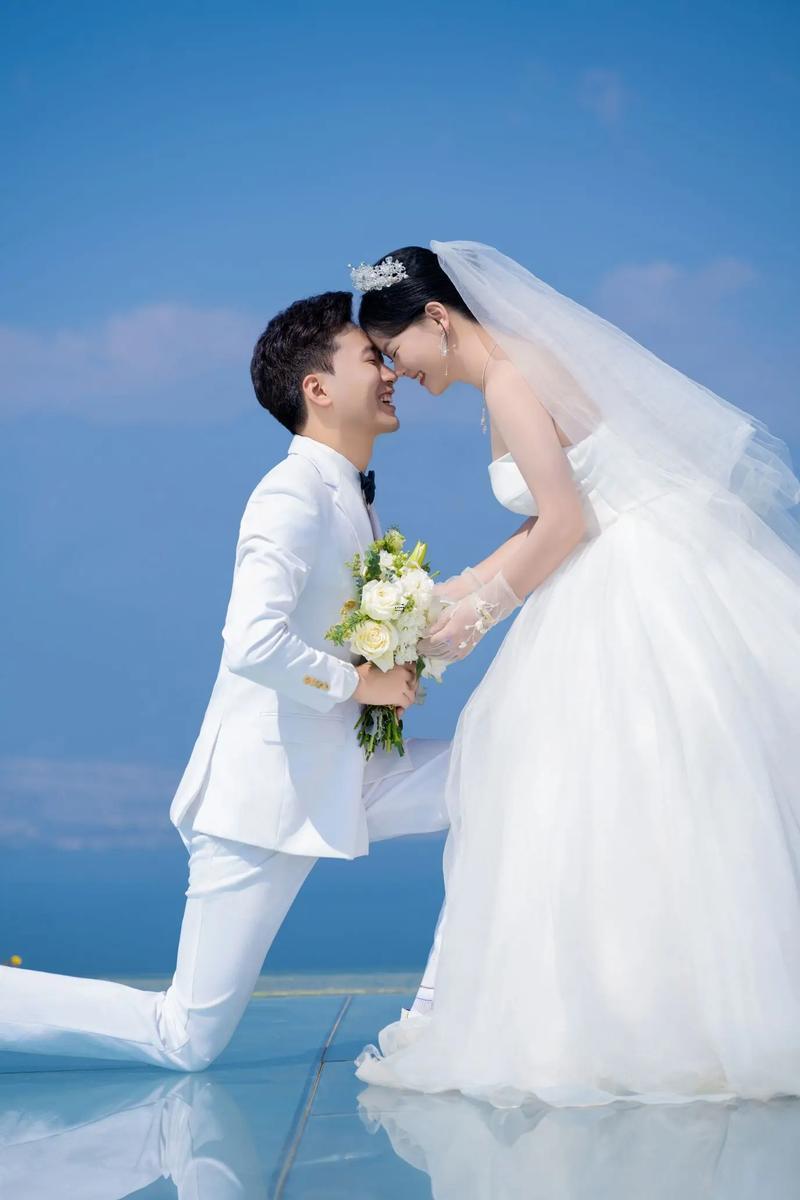 夢見自己與小姑娘結(jié)婚